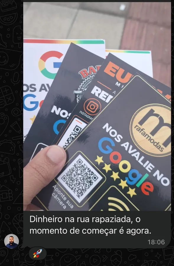Dinheiro na rua: plaquinhas vendidas